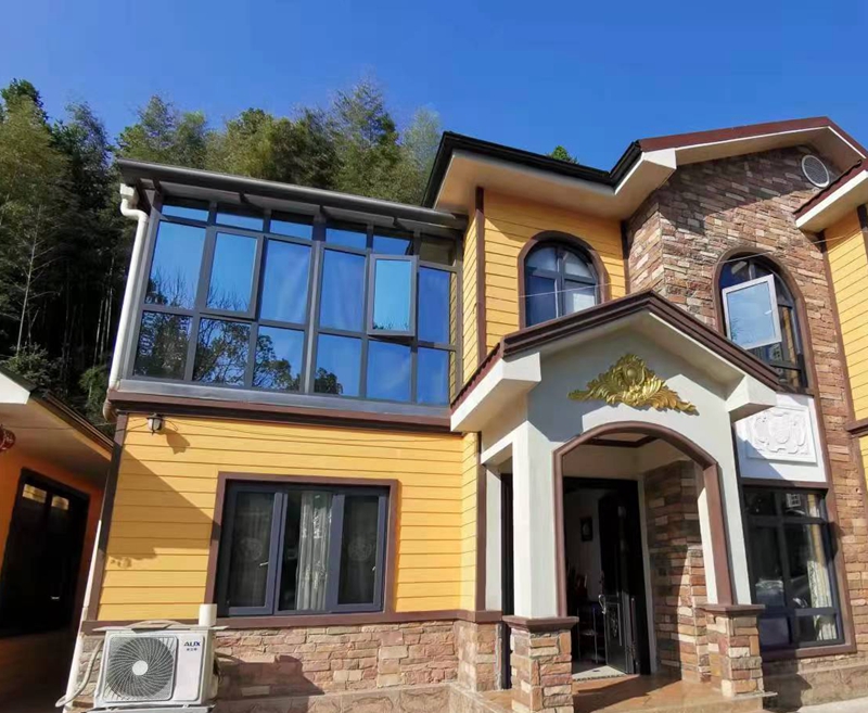 輕鋼別墅外墻板用什么材料?(圖2) 輕鋼別墅外墻板用什么材料?(圖2)