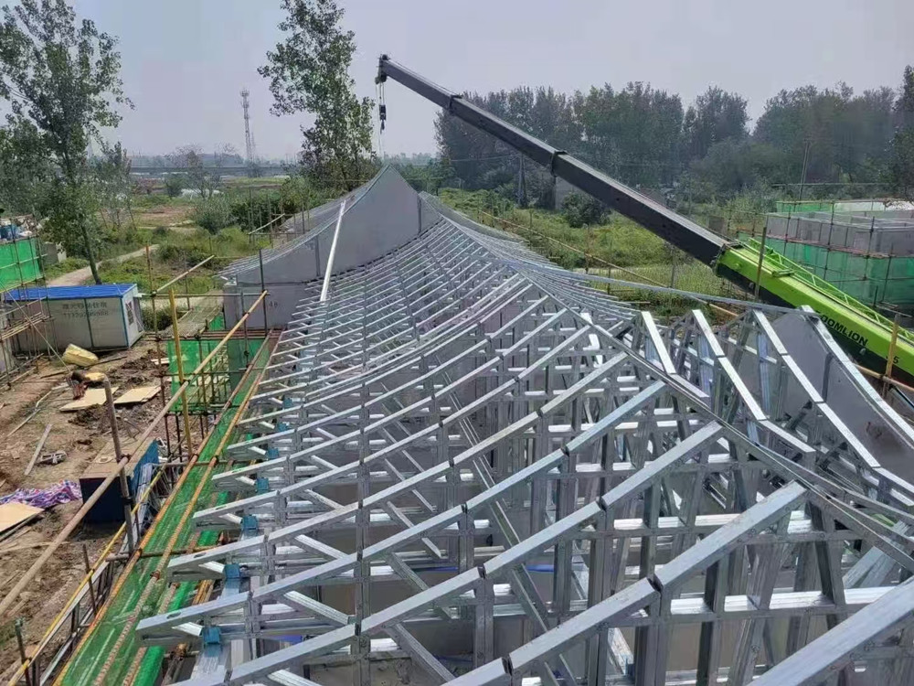 睿婕輕鋼別墅項目施工現場 睿婕輕鋼別墅項目施工現場